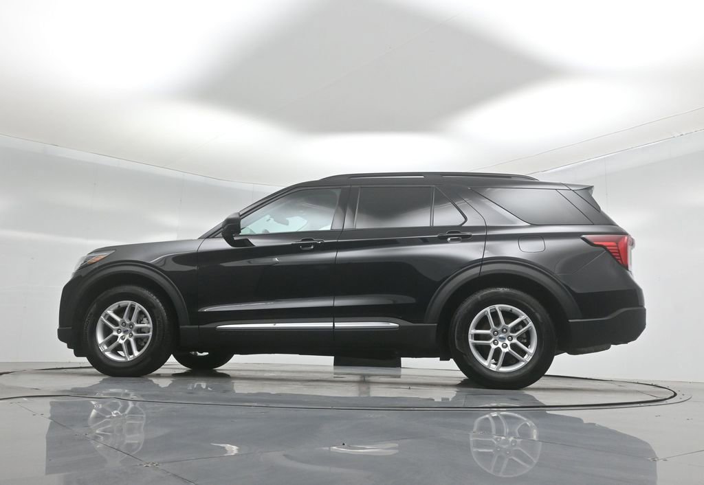 Certified 2025 Ford Explorer Active image 52