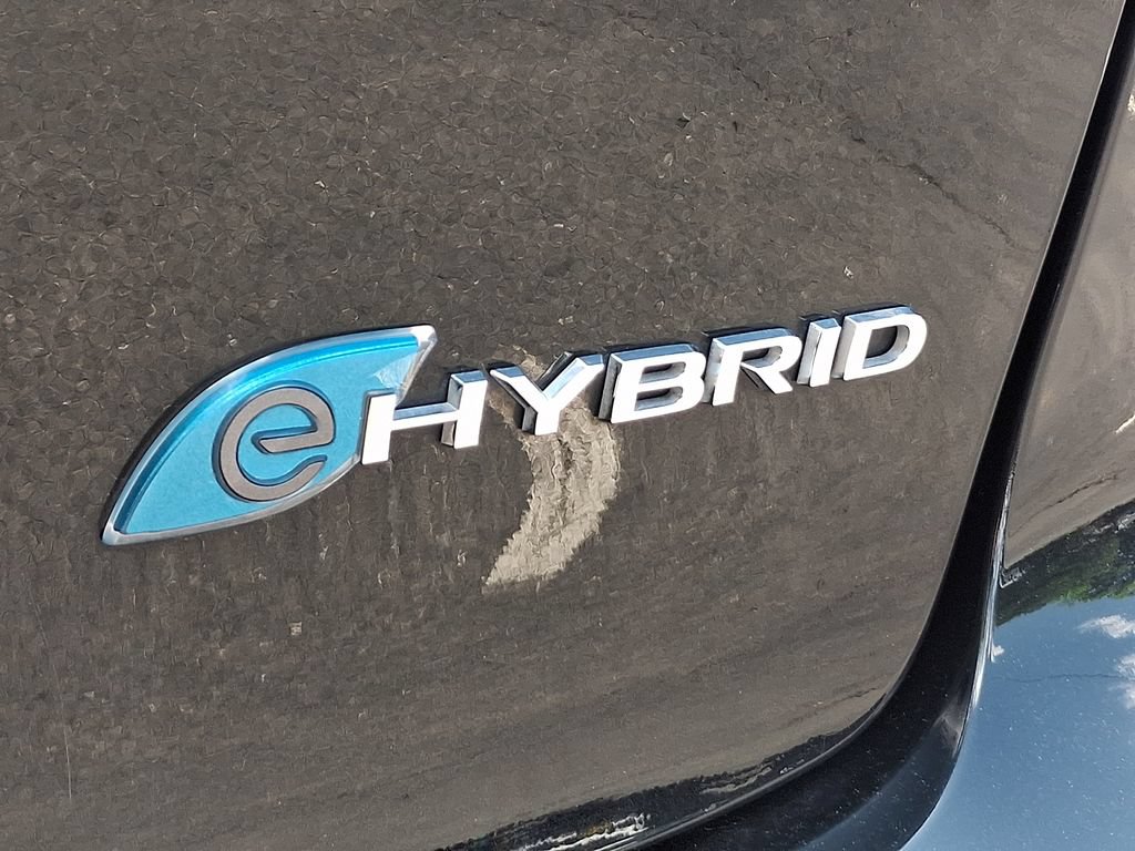 Used 2023 Chrysler Pacifica Touring-L FWD image 29
