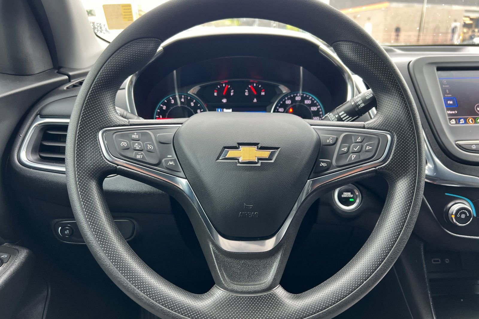 Used 2023 Chevrolet Equinox LT image 24