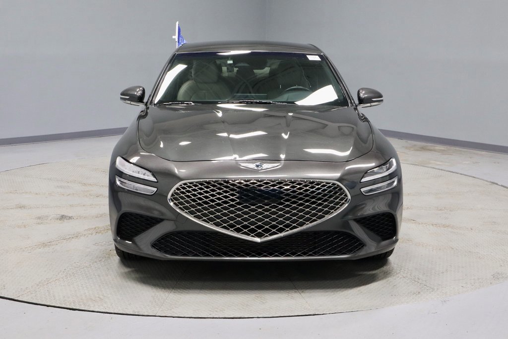Used 2023 Genesis G70 2.0T image 8