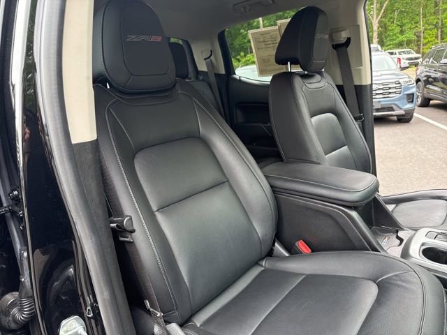 Used 2022 Chevrolet Colorado ZR2 w/ ZR2 Midnight Special Edition AWD/4WD image 22