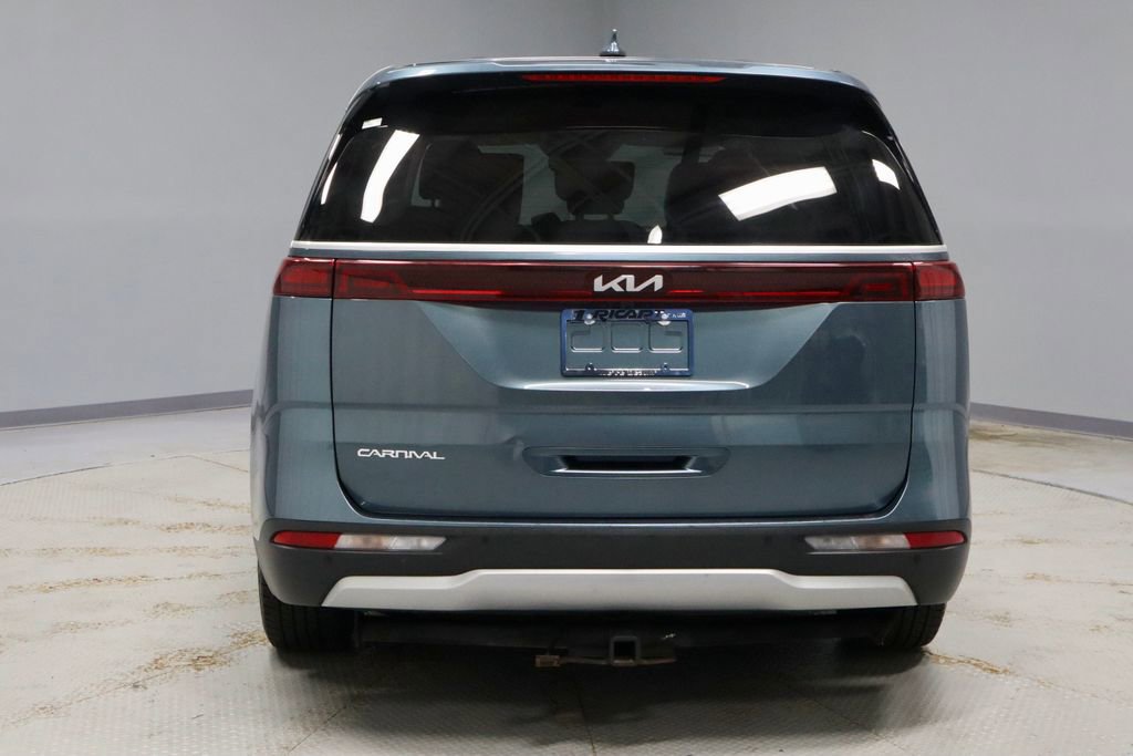 Used 2023 Kia Carnival EX FWD image 10