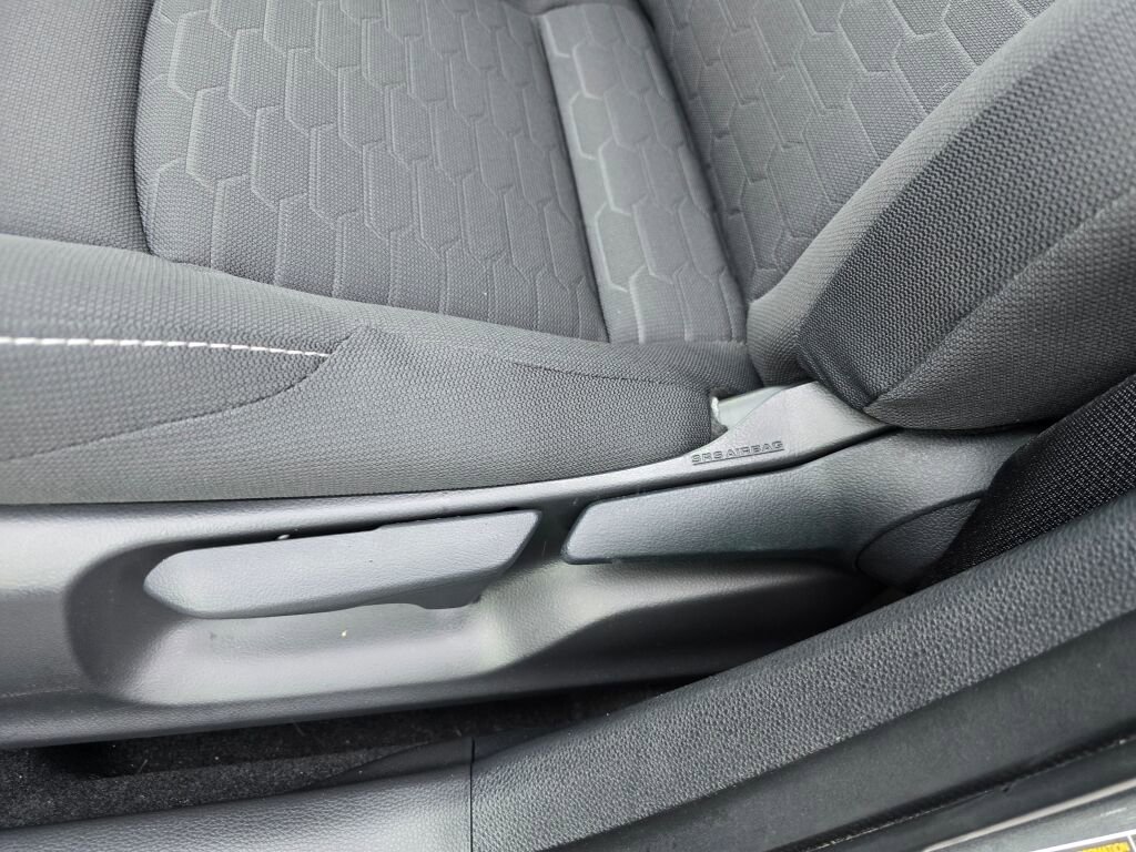 Used 2026 Toyota Corolla SE FWD image 18