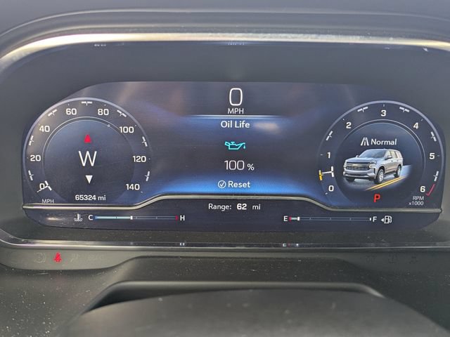 Used 2024 Chevrolet Suburban LT RWD image 28