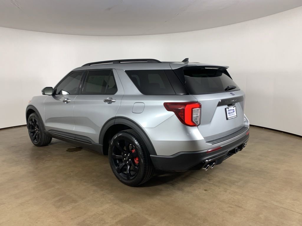 Certified 2024 Ford Explorer ST AWD/4WD image 16