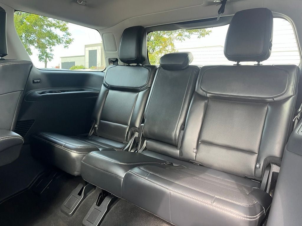 Certified 2025 Ford Expedition Platinum w/ Driver's Package AWD/4WD image 10