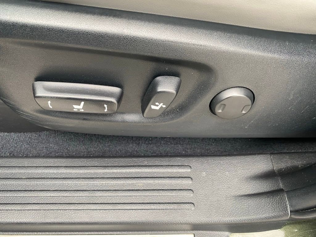 Used 2023 Lexus GX 460 w/ Black Line Special Edition image 10