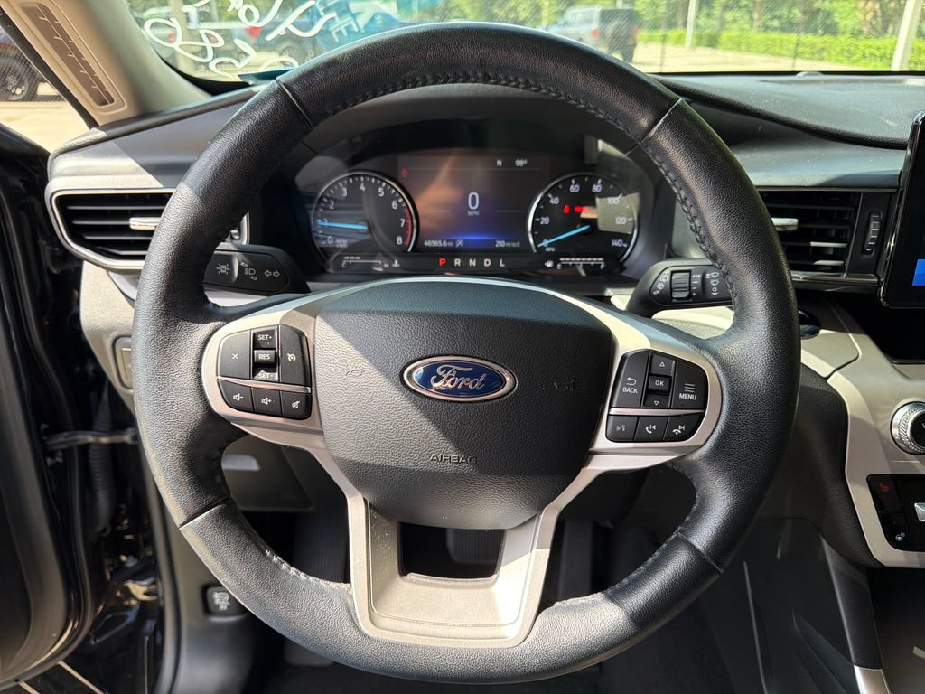 Certified 2024 Ford Explorer XLT w/ Equipment Group 202A RWD image 17