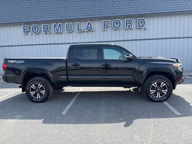 Used 2019 Toyota Tacoma TRD Sport w/ Technology Package AWD/4WD image 2