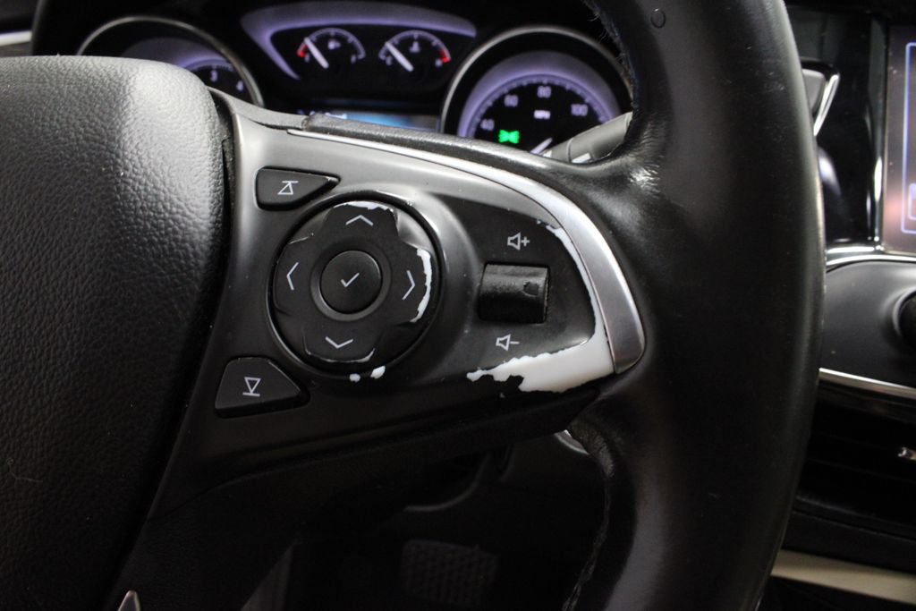 Used 2020 Buick Envision Preferred FWD image 28