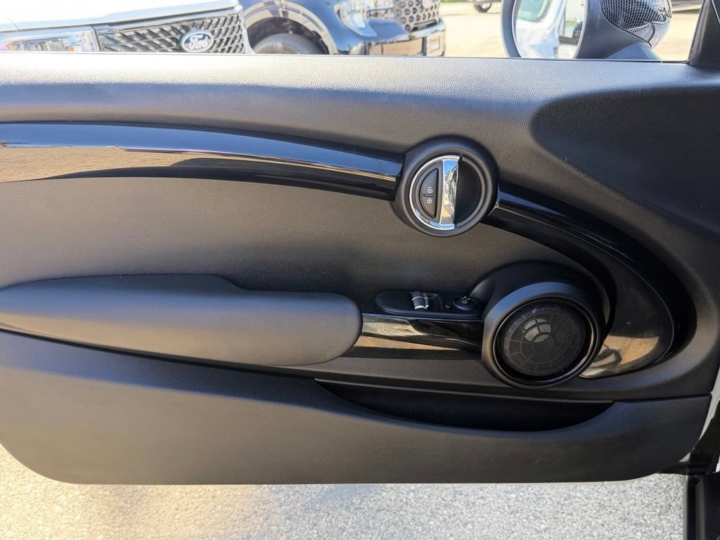 Used 2018 MINI Cooper S FWD image 13