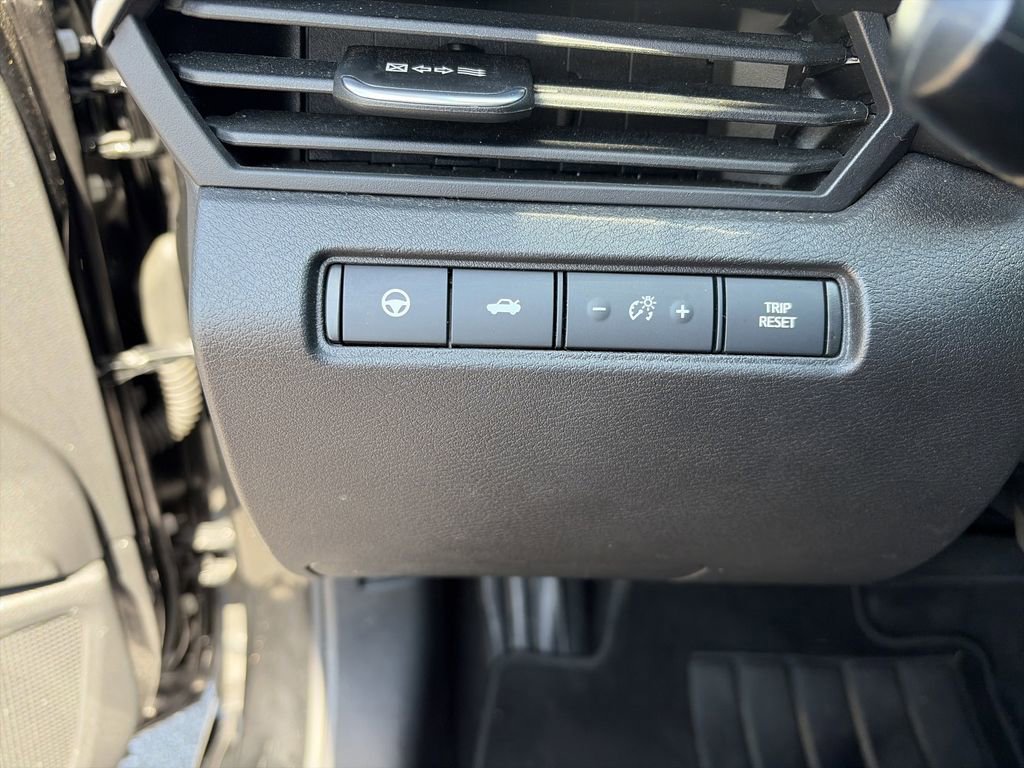 Used 2023 Nissan Altima 2.5 SV w/ SV Premium Package AWD/4WD image 20