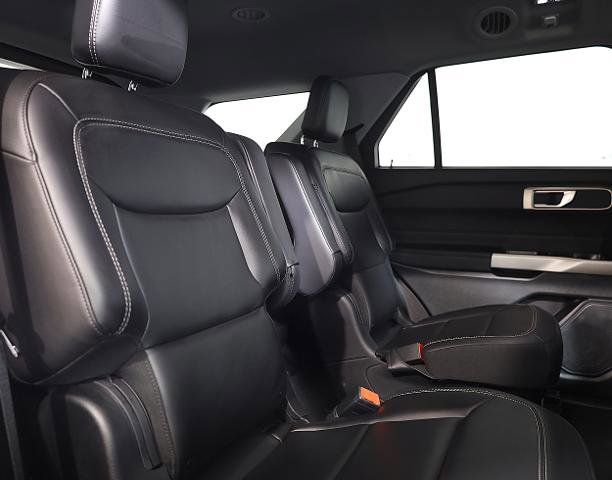 Certified 2023 Ford Explorer XLT w/ Equipment Group 202A image 10
