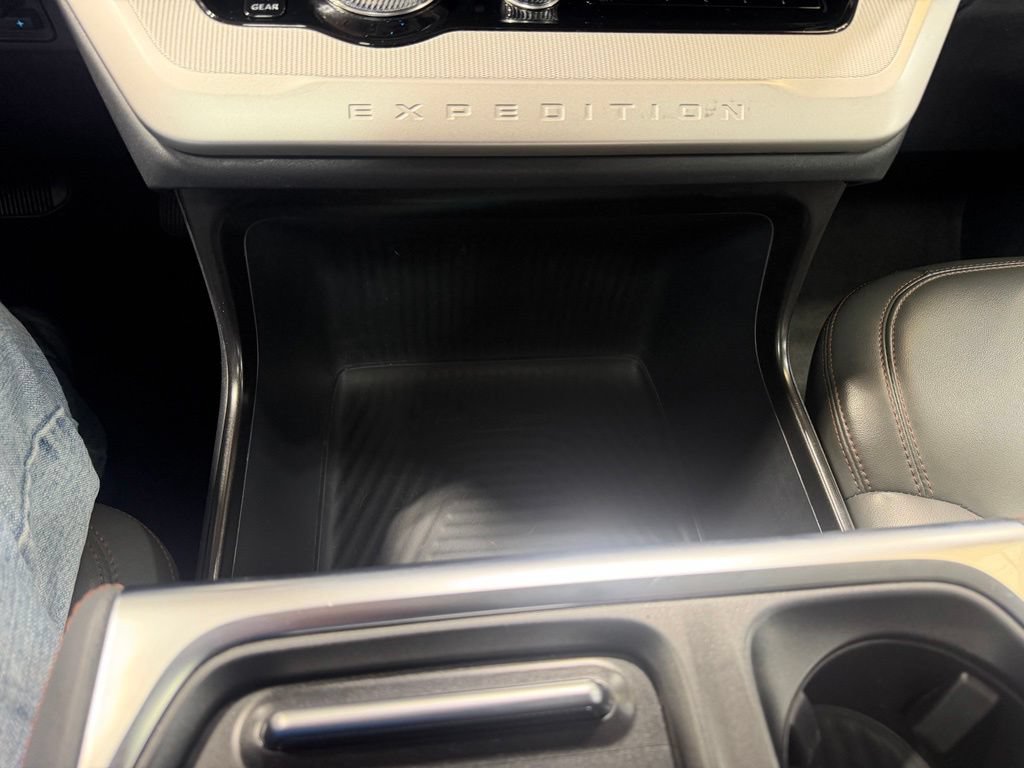 Certified 2025 Ford Expedition Max Active AWD/4WD image 38