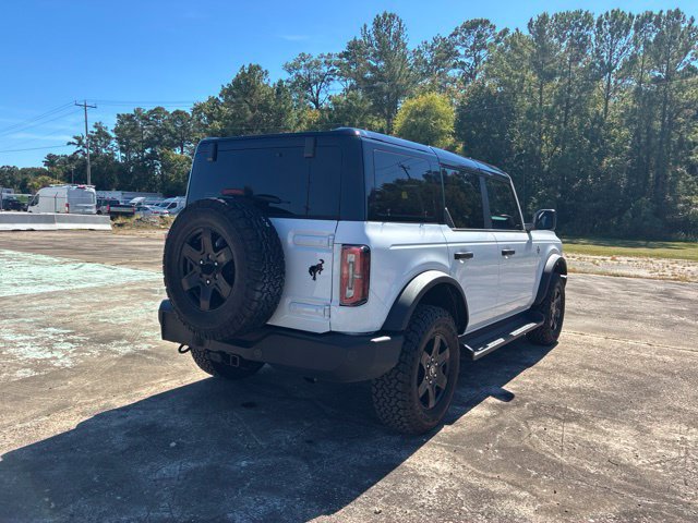 Certified 2025 Ford Bronco Outer Banks w/ Black Appearance Package AWD/4WD image 3