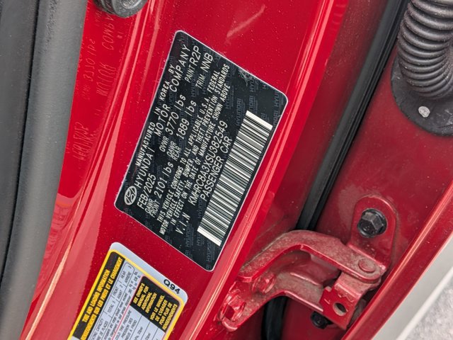 Used 2025 Hyundai Venue Limited image 37