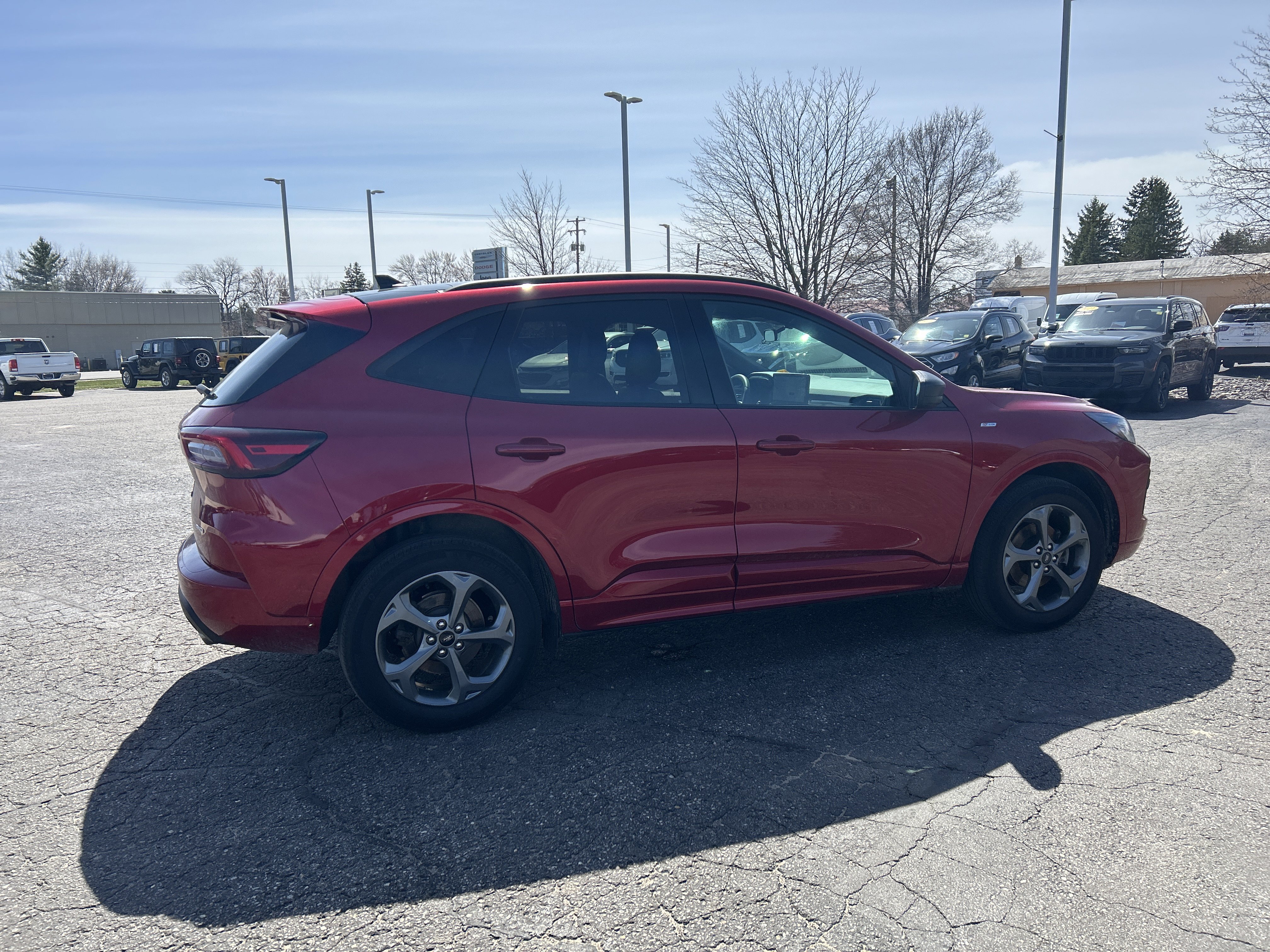 Certified 2023 Ford Escape ST-Line w/ Tech Pack #1 AWD/4WD image 4