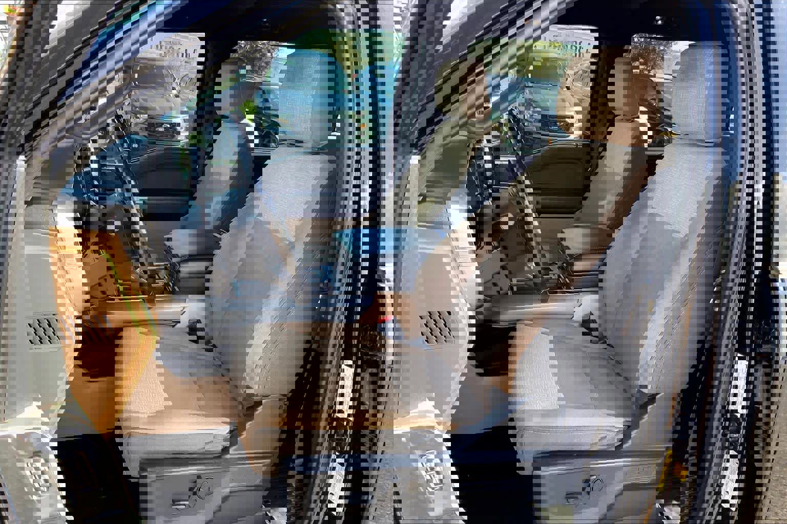 Certified 2022 Ford F150 XLT w/ Equipment Group 302A High image 10