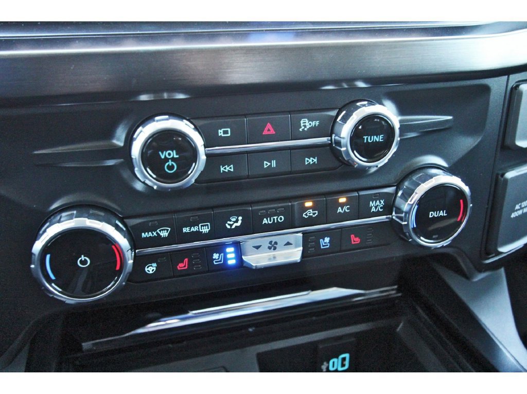Certified 2026 Ford F250 Lariat w/ Lariat Premium Package AWD/4WD image 29