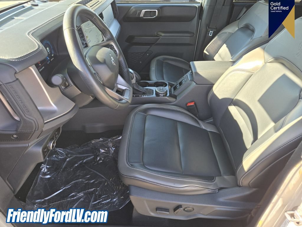 Certified 2025 Ford Bronco Outer Banks w/ Sasquatch Package AWD/4WD image 10