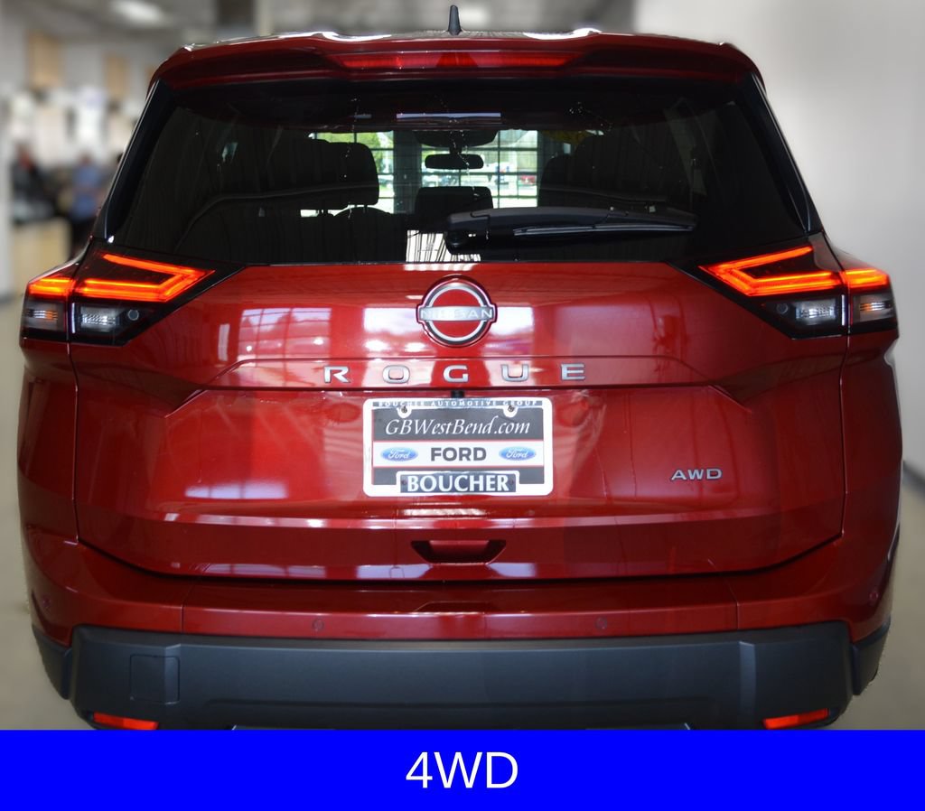Used 2024 Nissan Rogue S AWD/4WD image 5