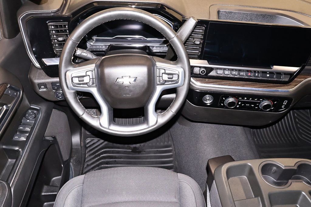 Used 2024 Chevrolet Silverado 1500 LT image 24