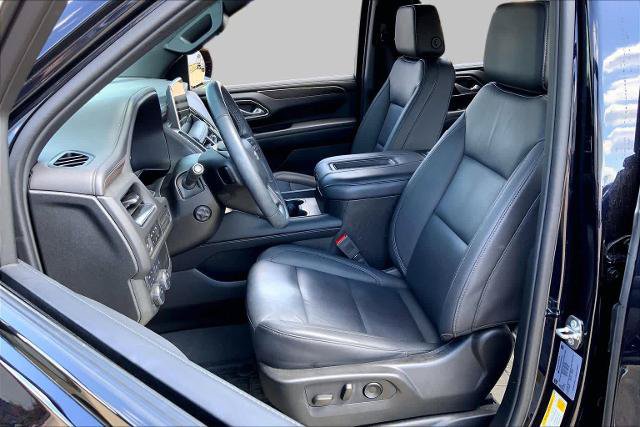 Used 2023 Chevrolet Tahoe Z71 w/ Luxury Package AWD/4WD image 8