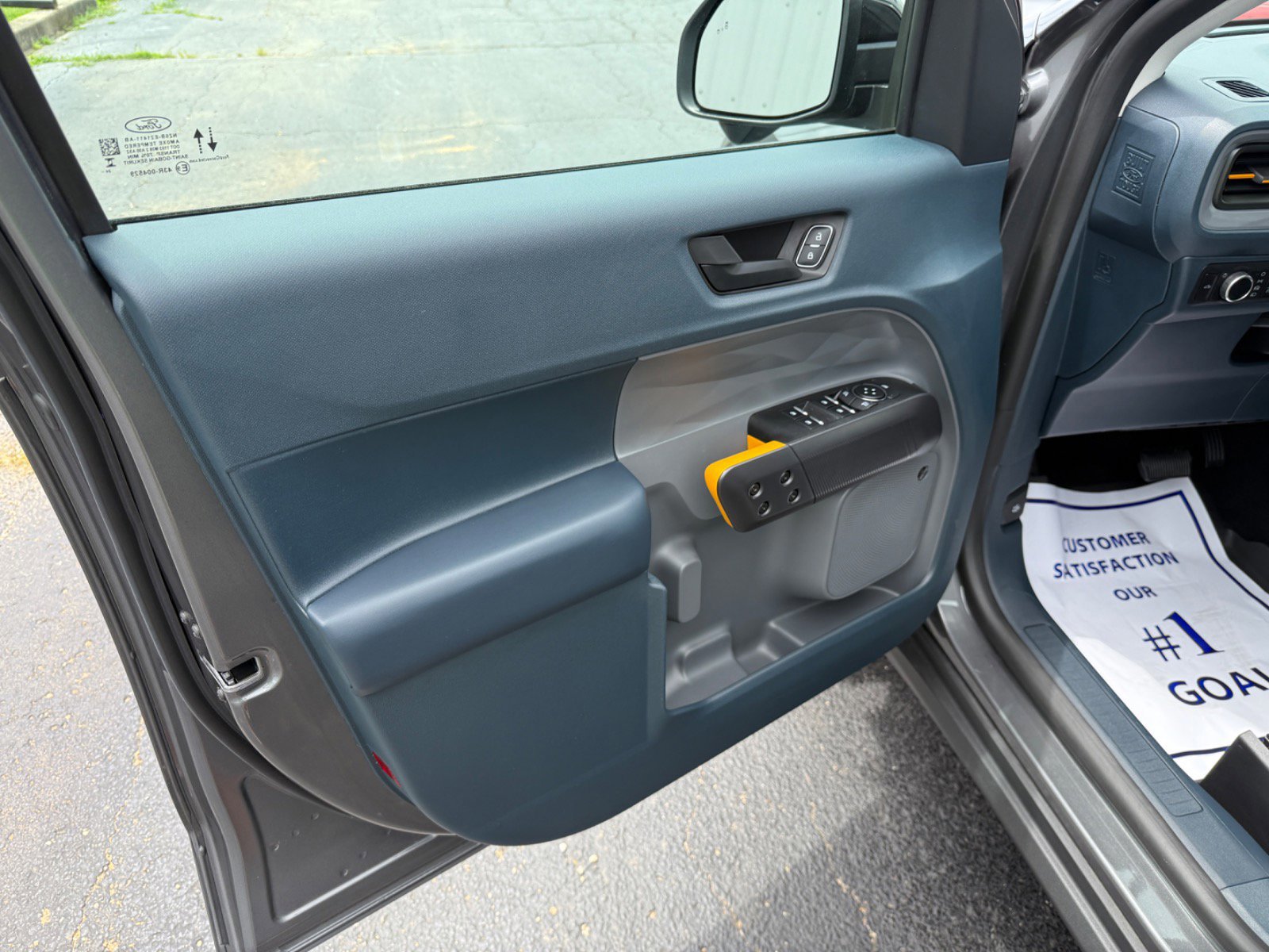 Certified 2025 Ford Maverick Tremor image 15