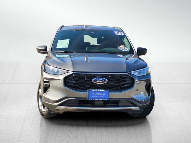 Certified 2025 Ford Escape ST-Line image 5