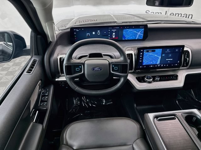 Certified 2025 Ford Expedition Active AWD/4WD image 23