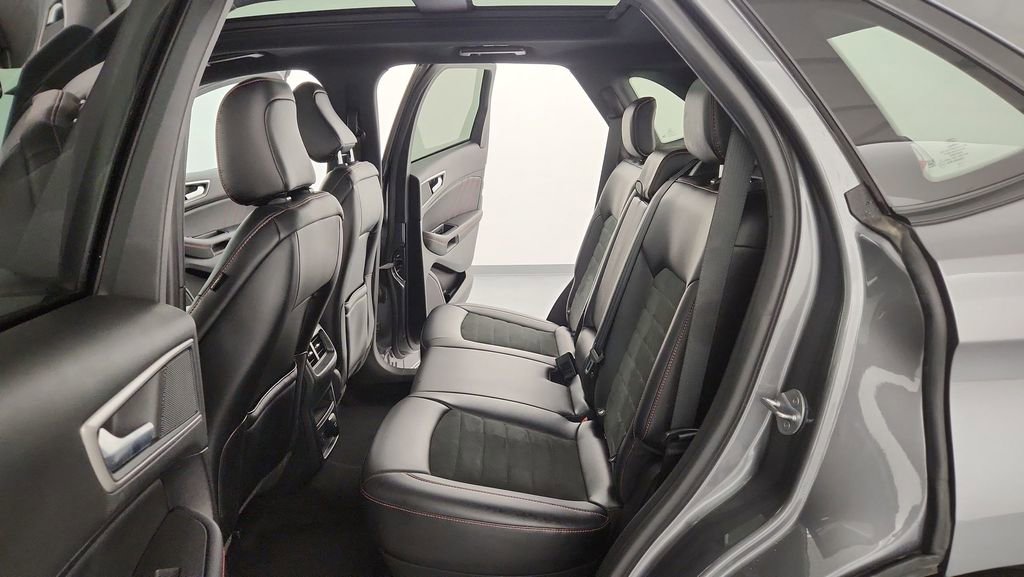 Certified 2024 Ford Edge ST-Line image 31