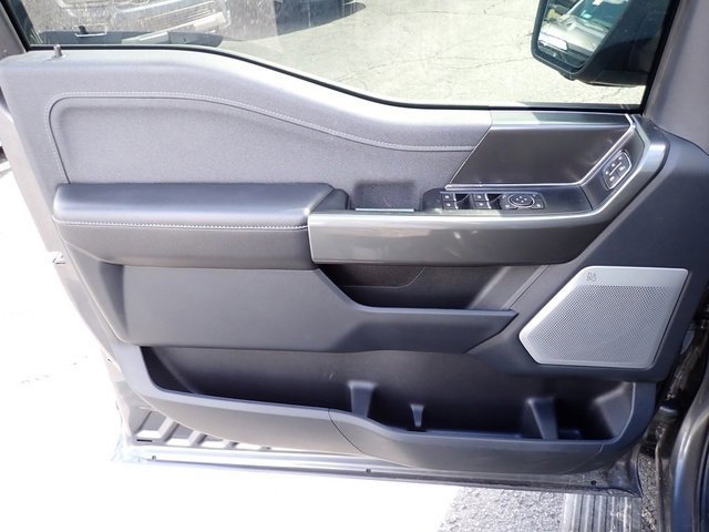 Certified 2022 Ford F150 Lariat w/ Equipment Group 502A High image 21