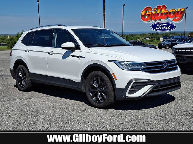 Used 2024 Volkswagen Tiguan SE w/ Panoramic Sunroof Package