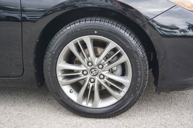 Used 2017 Toyota Camry SE FWD image 13
