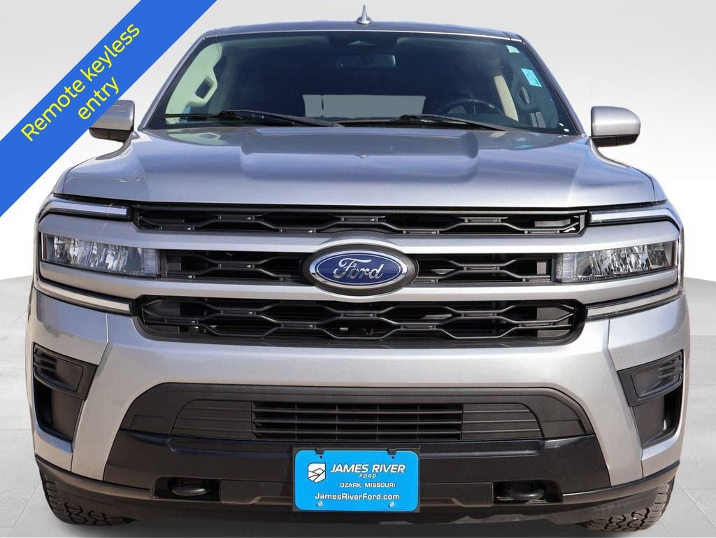 Certified 2022 Ford Expedition Max XLT image 7