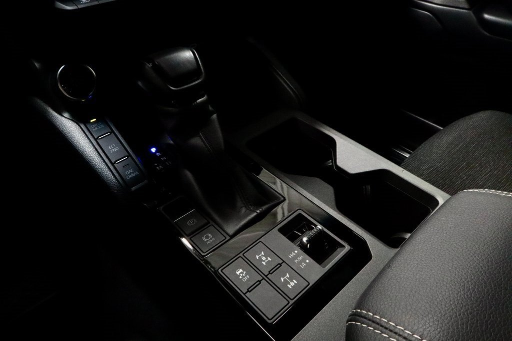 Used 2024 Toyota Land Cruiser image 30