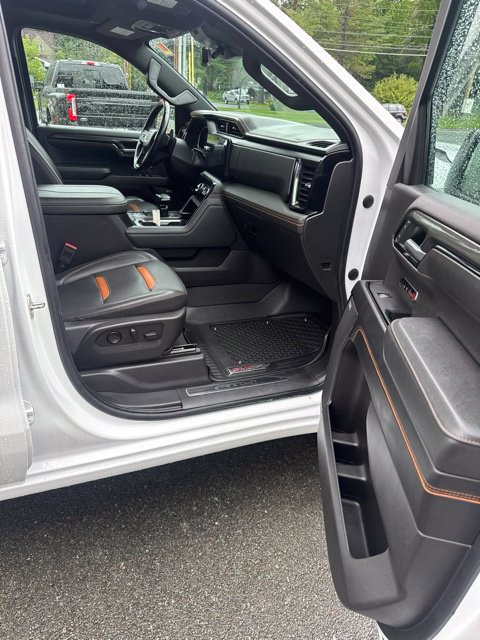 Used 2023 GMC Sierra 1500 AT4 w/ AT4 Premium Package AWD/4WD image 19