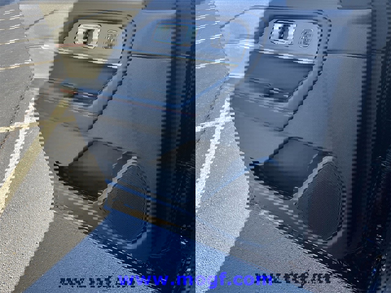 Certified 2025 Ford Explorer ST-Line w/ Premium Package image 21