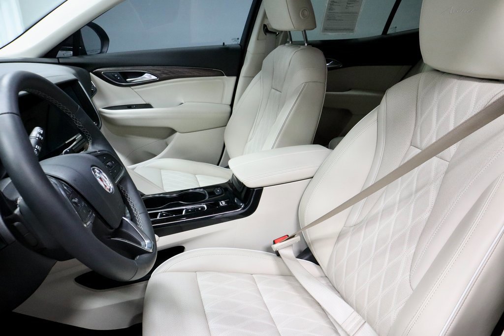 Used 2023 Buick Envision Avenir image 25