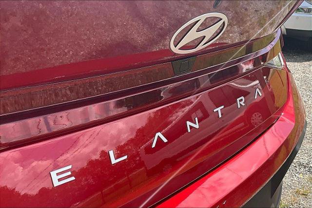 Used 2024 Hyundai Elantra SEL FWD image 8