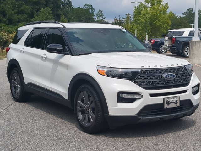Certified 2023 Ford Explorer XLT w/ Equipment Group 202A RWD image 2