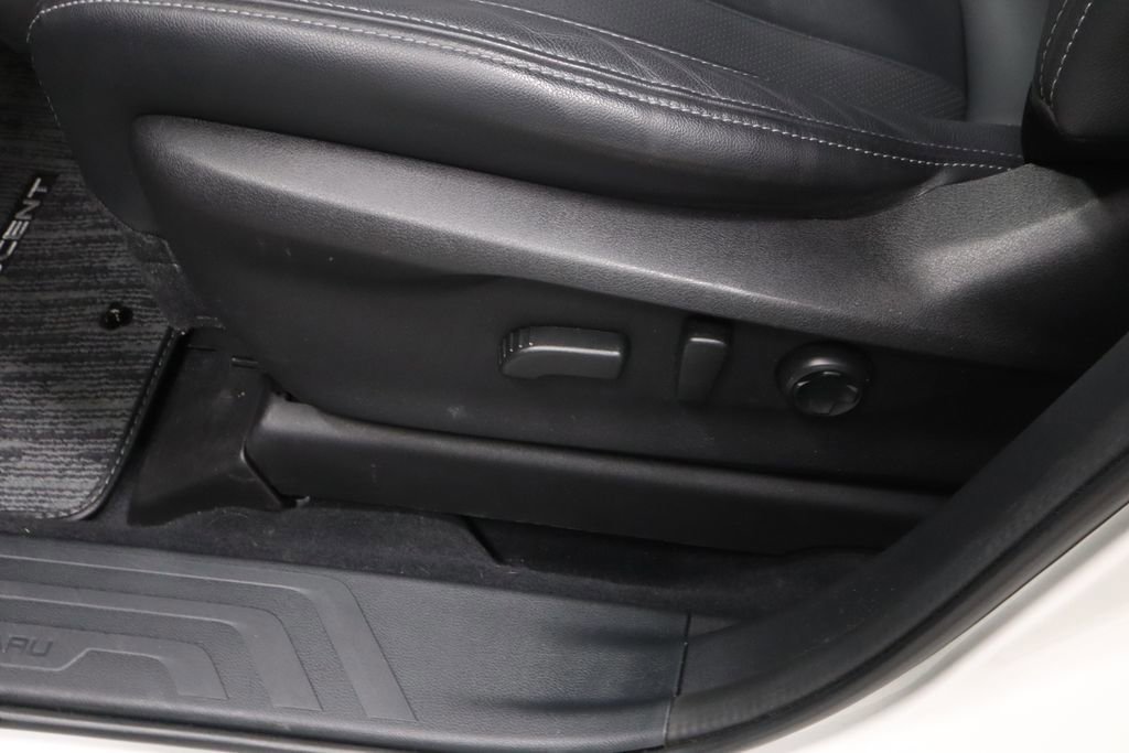Used 2023 Subaru Ascent Limited AWD/4WD image 25