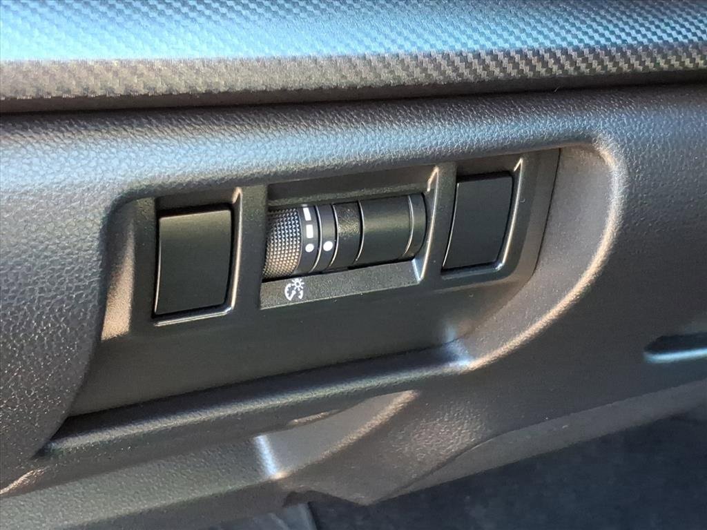 Used 2024 Subaru Crosstrek 2.5i Limited w/ Crosstrek Mirror Package image 17