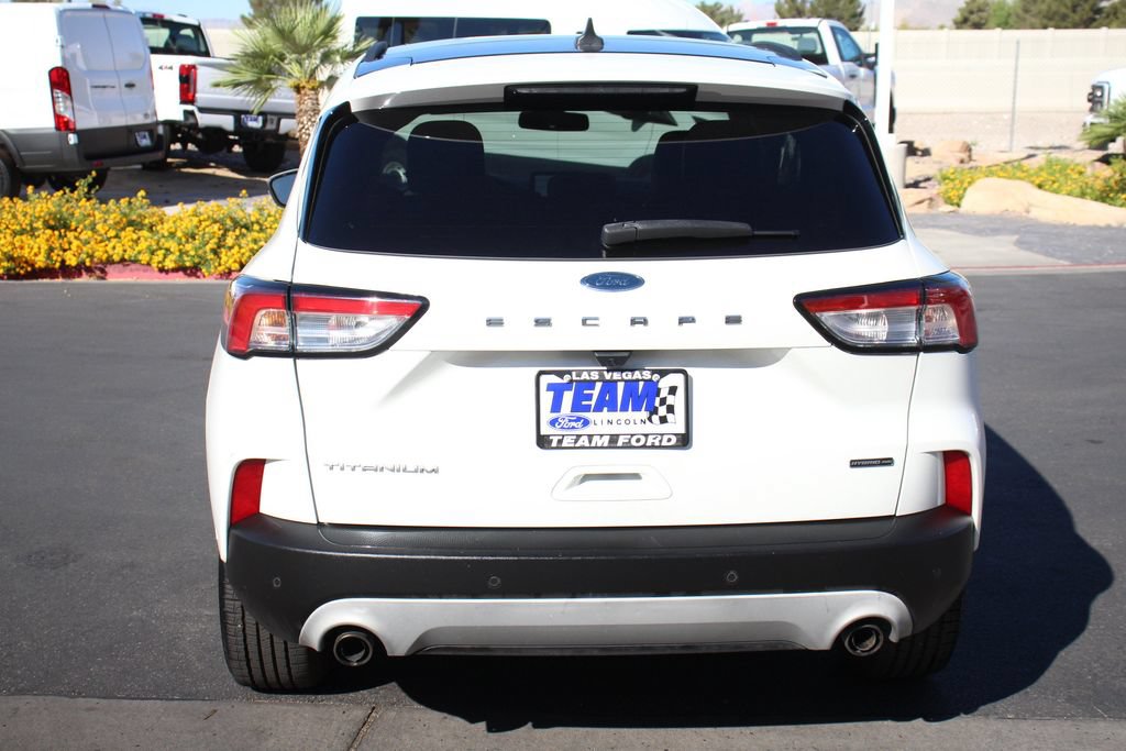 Certified 2020 Ford Escape Titanium w/ Titanium Premium Package 2.0 AWD/4WD image 7