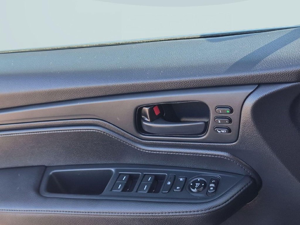 Used 2025 Honda Odyssey Sport-L image 11