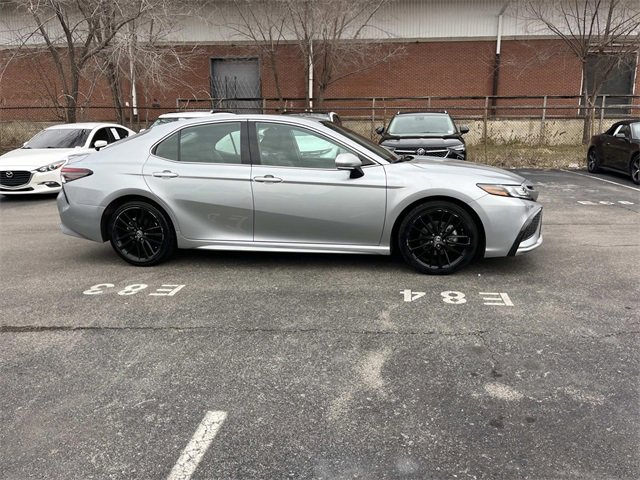 Used 2023 Toyota Camry XSE image 2