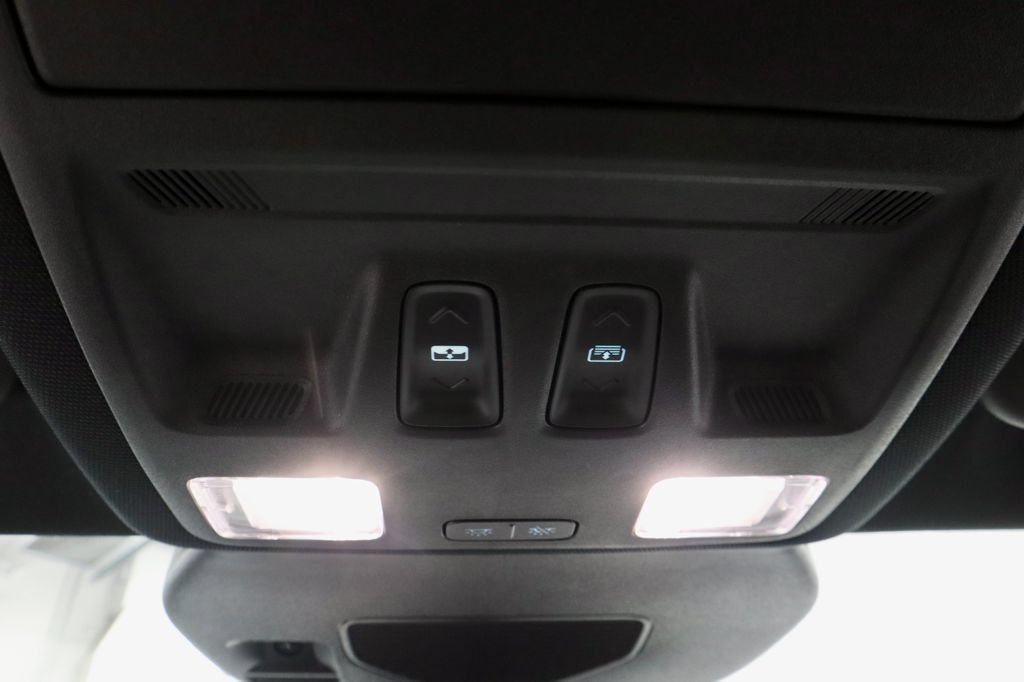 Certified 2025 Ford Escape ST-Line Elite w/ Premium Technology Package AWD/4WD image 36
