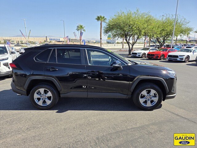 Used 2025 Toyota RAV4 XLE AWD/4WD image 8