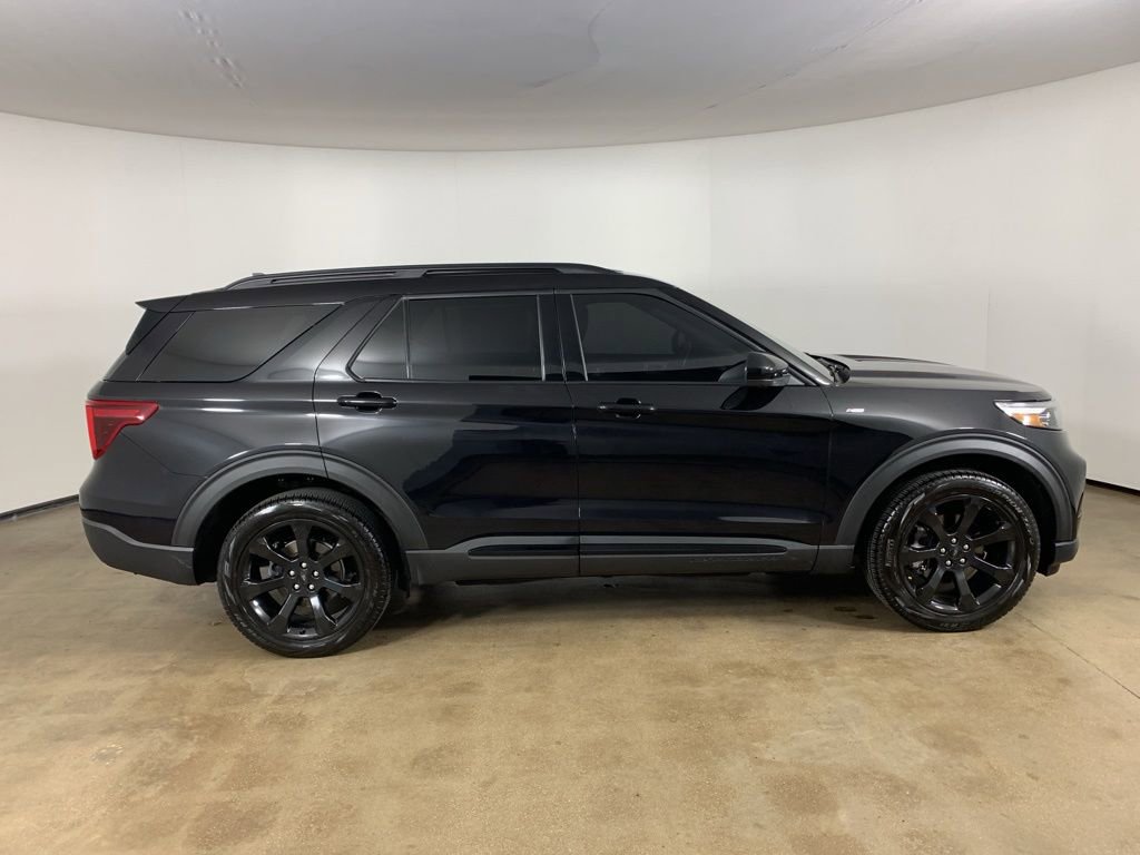 Certified 2023 Ford Explorer ST-Line AWD/4WD image 7