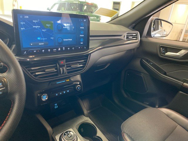 Certified 2023 Ford Escape ST-Line Select AWD/4WD image 12